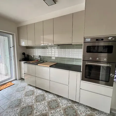 Charming 2-bedroom In The Heart Of T30 * 오스텐드