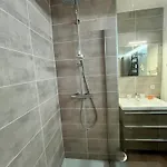 Charming 2-bedroom In The Heart Of T30