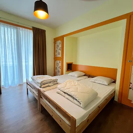 Apartment Charming 2-bedroom In The Heart Of T30