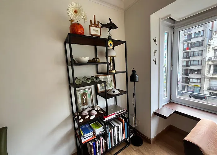 Appartement Charming 2-bedroom In The Heart Of T30 Oostende